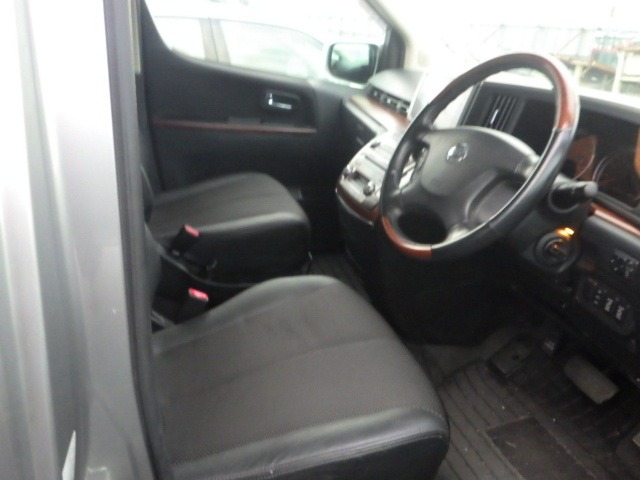 Used Nissan Elgrand 2007 for sale - 76300555: Photo 5