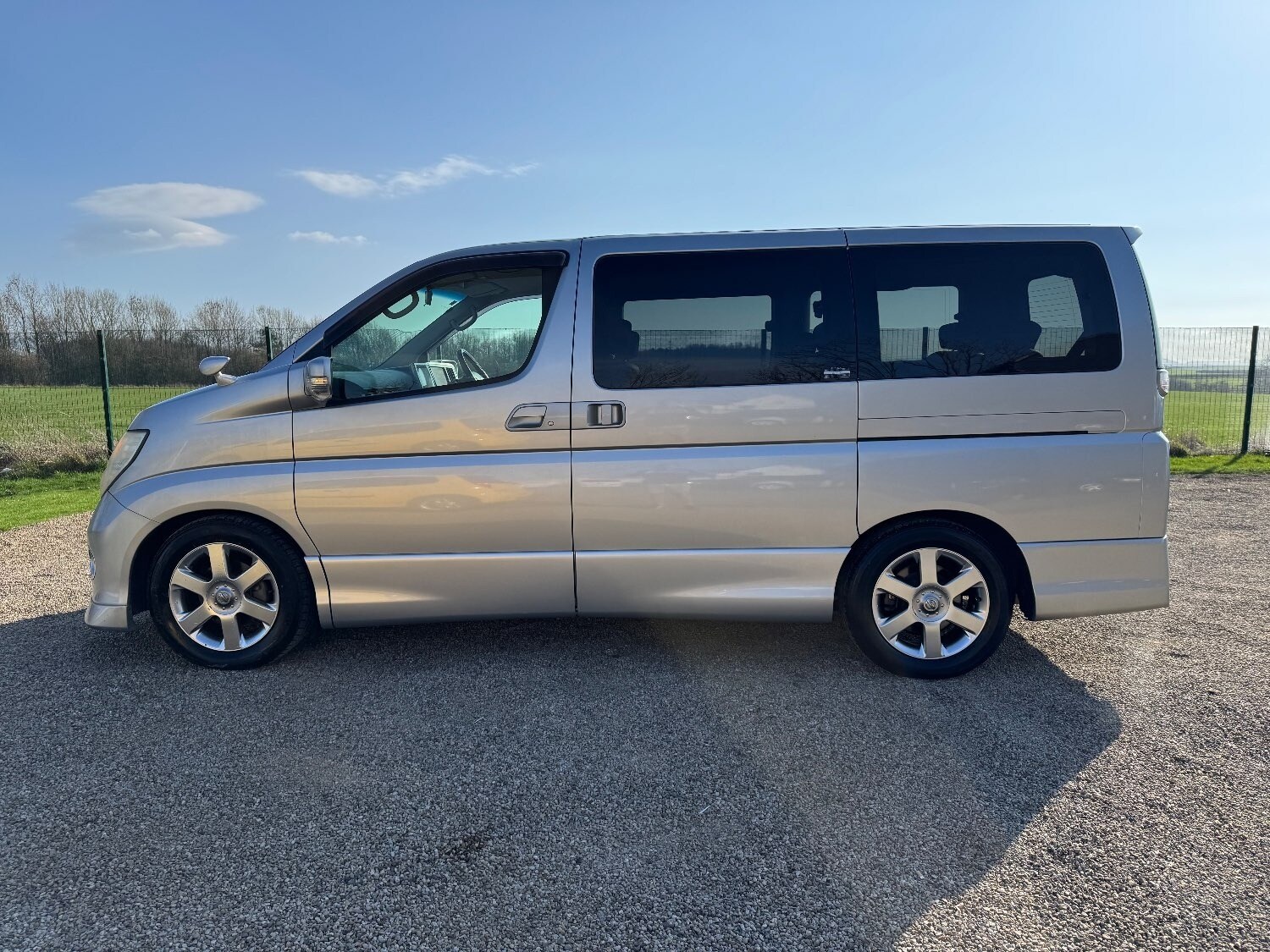 Used Nissan Elgrand 2007 for sale - 76300555: Photo 9