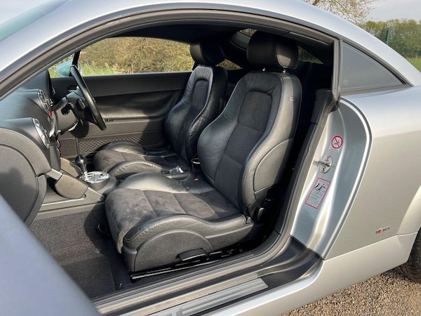 Used Audi TT 2004 for sale - 67874773: Photo 11