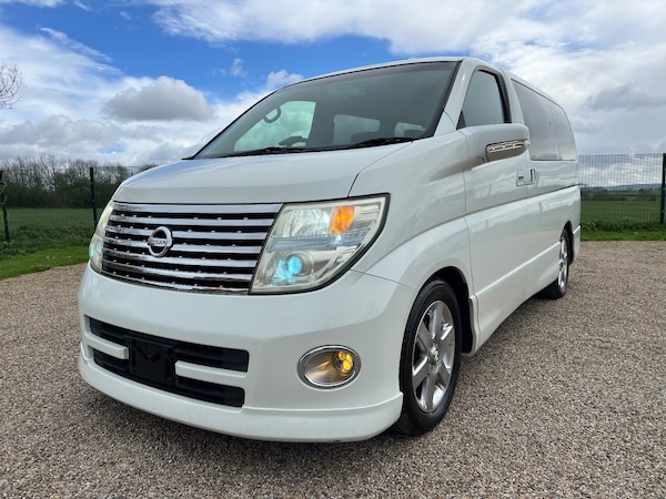 Used Nissan Elgrand 2006 for sale - 69338042: Photo 1