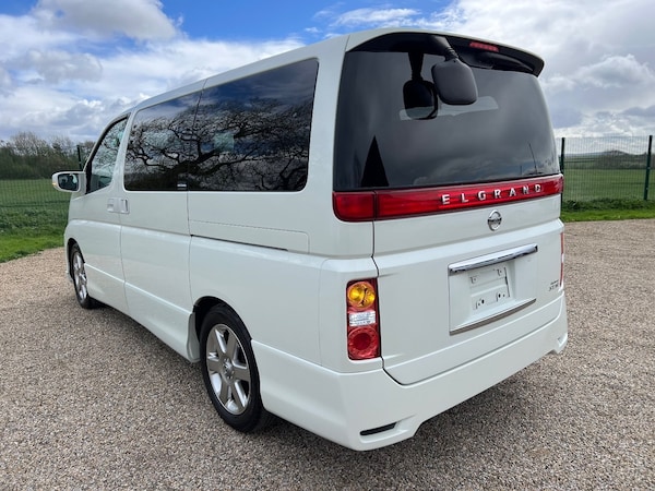 Used Nissan Elgrand 2006 for sale - 69338042: Photo 3