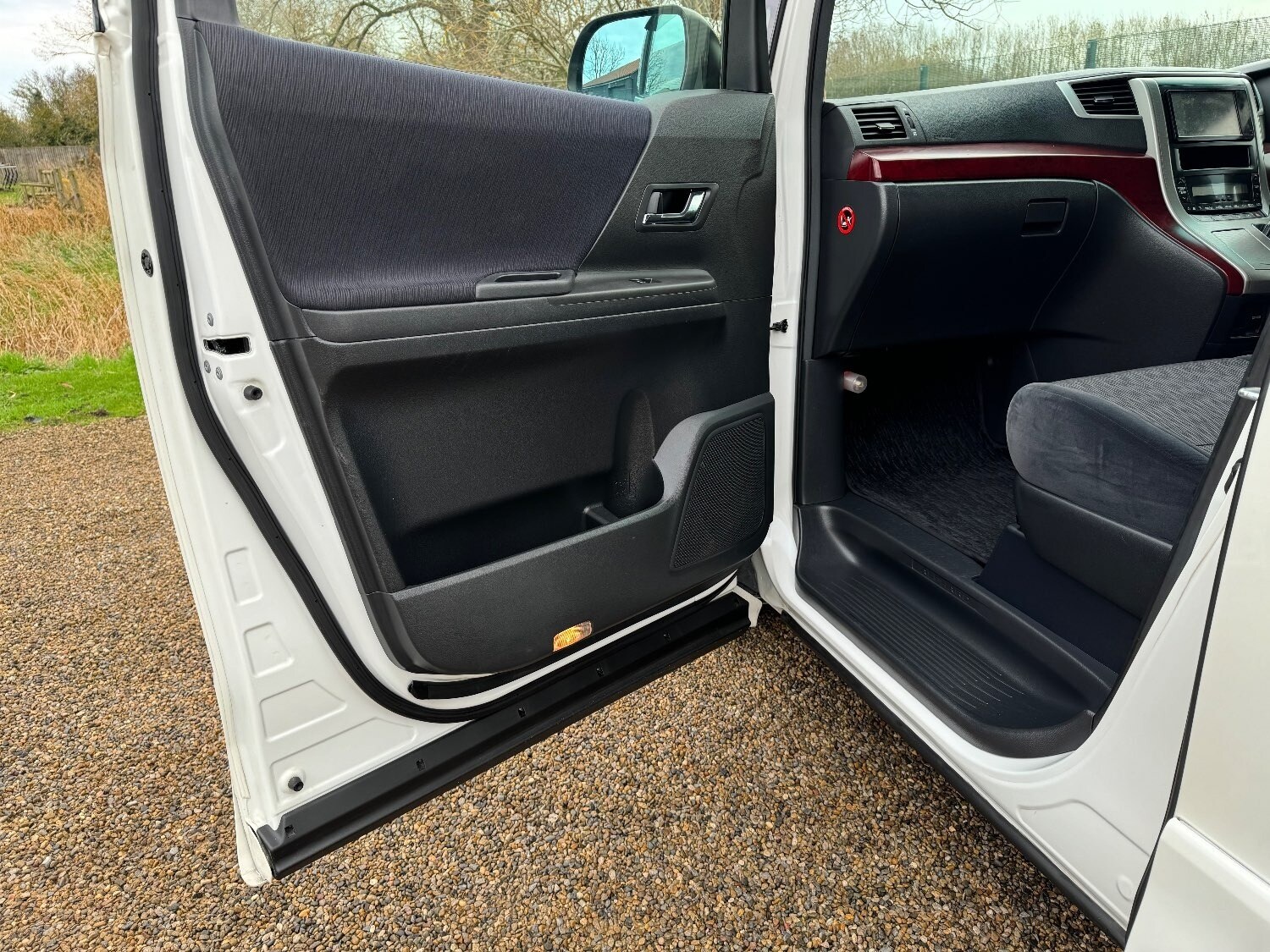 Used Toyota Alphard 2008 for sale - 75261312: Photo 17