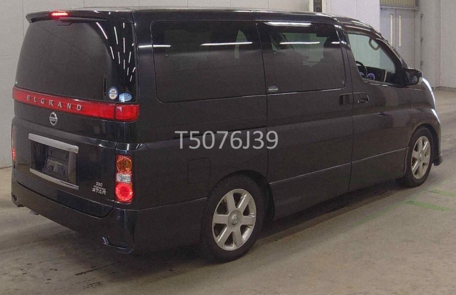 Used Nissan Elgrand 2007 for sale - 75996144: Photo 8