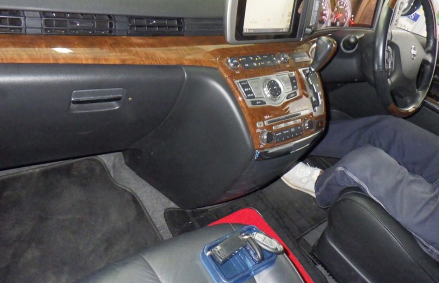 Used Nissan Elgrand 2007 for sale - 75996144: Photo 9