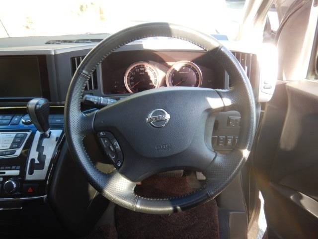 Used Nissan Elgrand 2009 for sale - 76543095: Photo 10