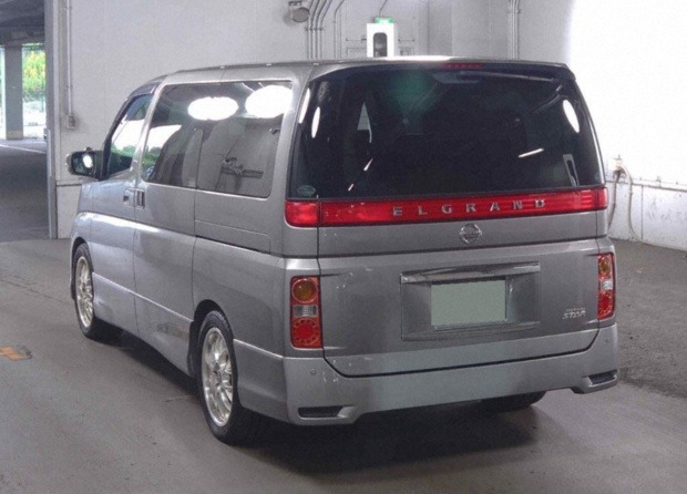 Used Nissan Elgrand 2009 for sale - 76543095: Photo 2