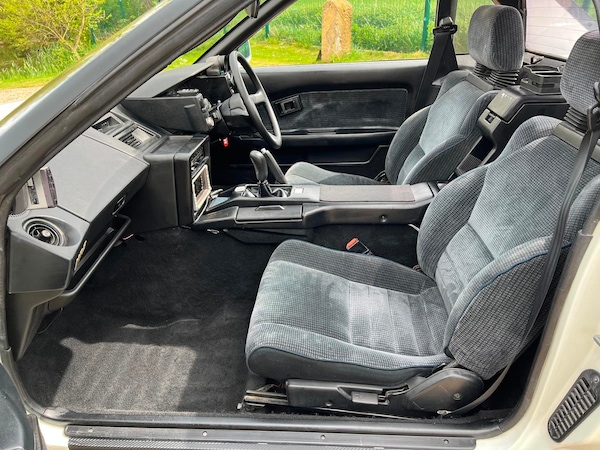 Used Toyota MR2 1988 for sale - 61596490: Photo 11