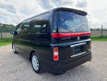 Used Nissan Elgrand 2008 for sale - 67025805: Photo