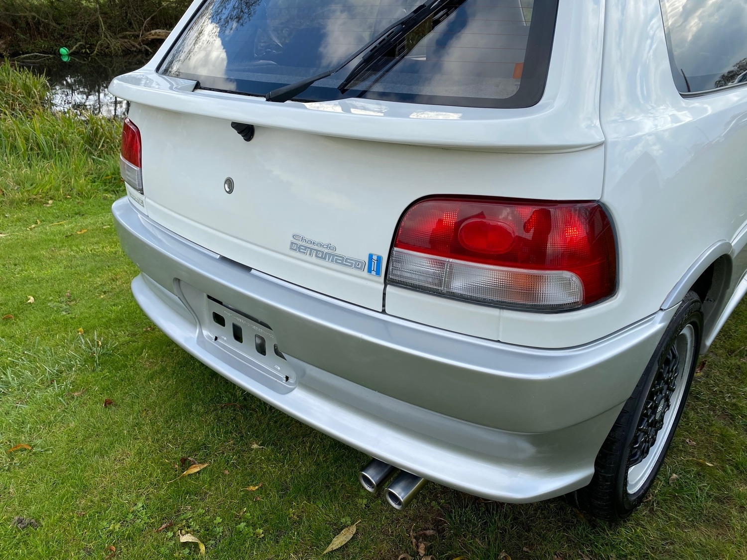 Vehicle 21