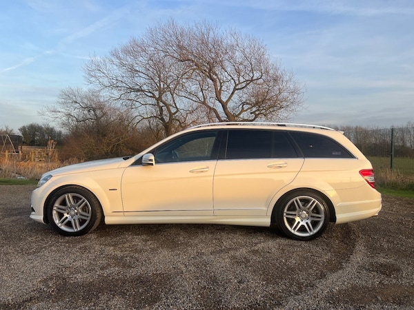 Used Mercedes-Benz C Class 2010 for sale - 72514476: Photo 8