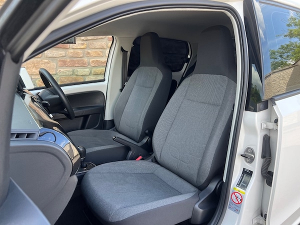 Used Volkswagen up! 2013 for sale - 70765978: Photo 12