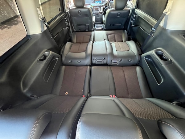 Used Nissan Elgrand 2011 for sale - 70315703: Photo 18