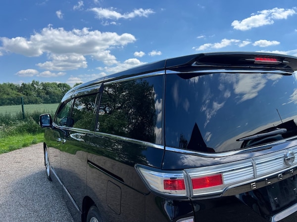 Used Nissan Elgrand 2011 for sale - 70315703: Photo 7