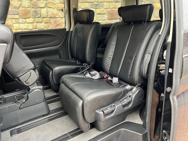 Used Nissan Elgrand 2010 for sale - 67780173: Photo 11