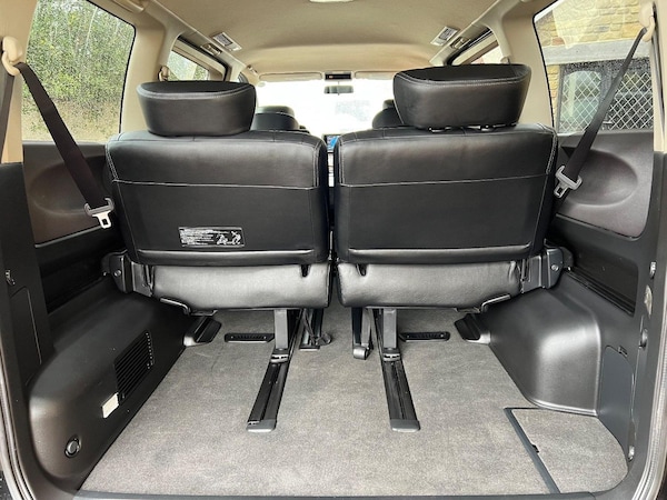 Used Nissan Elgrand 2010 for sale - 67780173: Photo 15