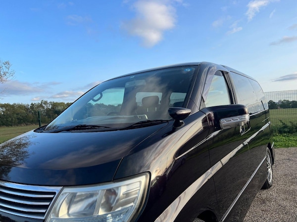 Used Nissan Elgrand 2010 for sale - 67780173: Photo 9