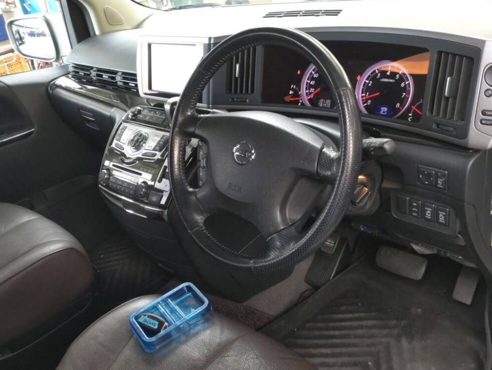 Used Nissan Elgrand 2009 for sale - 77023512: Photo 11