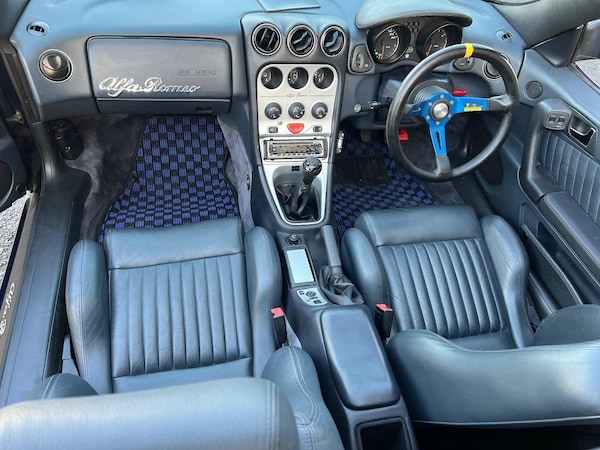 Used Alfa Romeo Spider 2004 for sale - 67714175: Photo 14