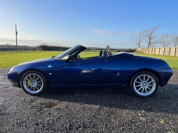 Used Alfa Romeo Spider 2004 for sale - 67714175: Photo 5