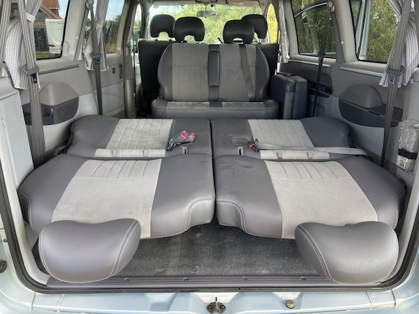 Used Mitsubishi Delica 2006 for sale - 74829881: Photo 13