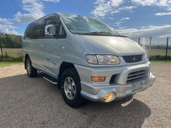 Used Mitsubishi Delica 2006 for sale - 74829881: Photo 2