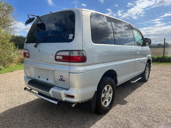 Used Mitsubishi Delica 2006 for sale - 74829881: Photo 4