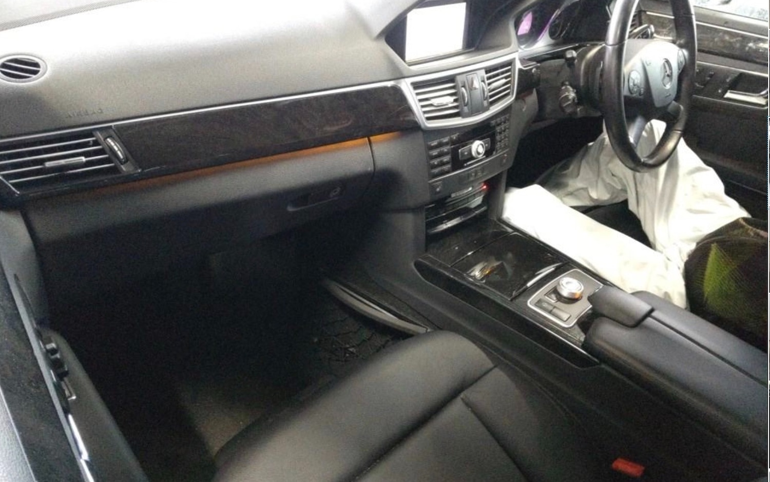 Used Mercedes-Benz E Class 2010 for sale - 77675785: Photo 12