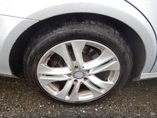 Used Mercedes-Benz E Class 2010 for sale - 77675785: Photo 15