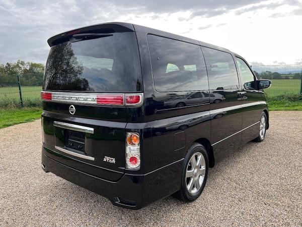 Used Nissan Elgrand 2010 for sale - 67218958: Photo 4