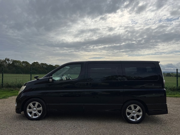 Used Nissan Elgrand 2010 for sale - 67218958: Photo 5