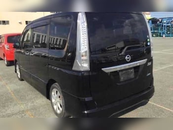 Used Nissan Serena 2013 for sale - 76115690: Photo 3