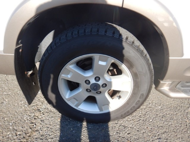 Used Ford Explorer 2003 for sale - 76720097: Photo 12