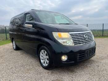 Used Nissan Elgrand 2005 for sale - 72748420: Photo