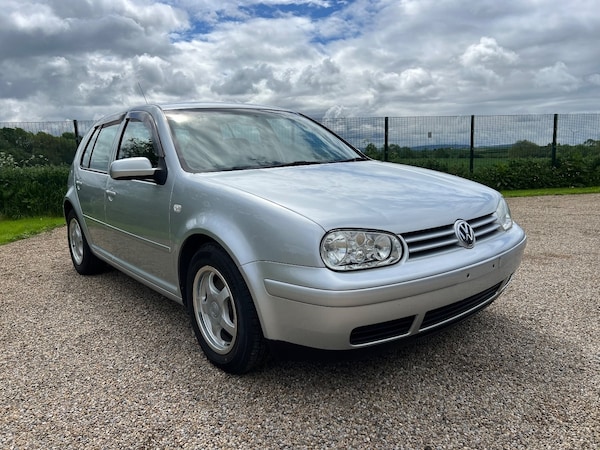 Used Volkswagen Golf 2002 for sale - 69269393: Photo 2