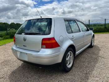 Used Volkswagen Golf 2002 for sale - 69269393: Photo