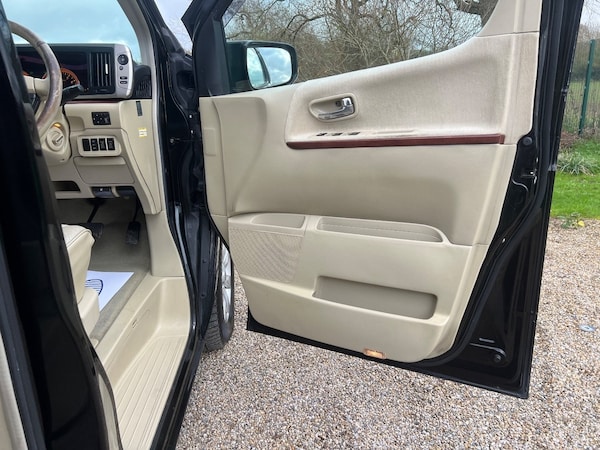 Used Nissan Elgrand 2006 for sale - 71624037: Photo 18