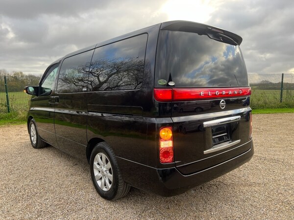Used Nissan Elgrand 2006 for sale - 71624037: Photo 3