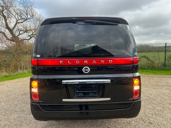 Used Nissan Elgrand 2006 for sale - 71624037: Photo 6