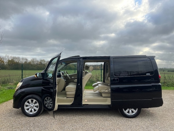 Used Nissan Elgrand 2006 for sale - 71624037: Photo 7
