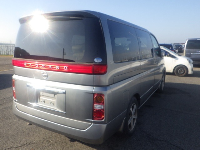 Used Nissan Elgrand 2006 for sale - 76652787: Photo 5