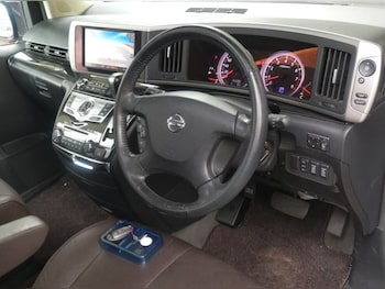 Used Nissan Elgrand 2009 for sale - 79041969: Photo