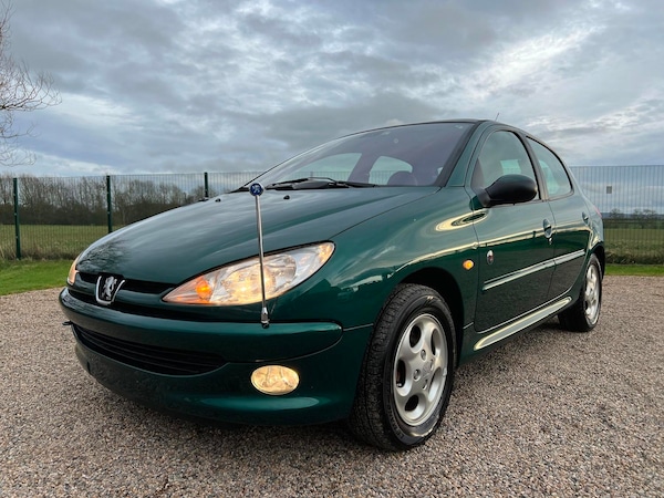 Used Peugeot 206 2003 for sale - 62549586: Photo 1