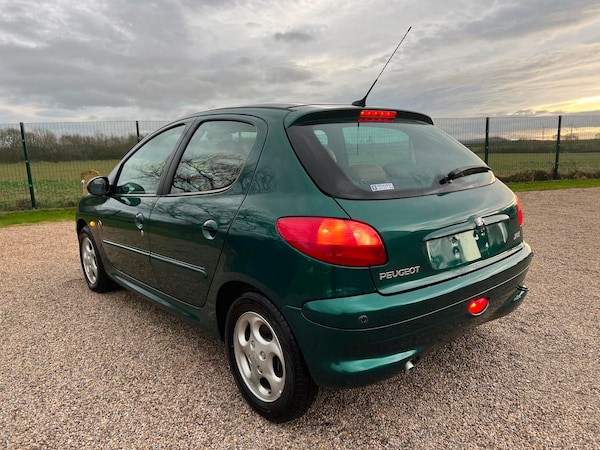 Used Peugeot 206 2003 for sale - 62549586: Photo 3