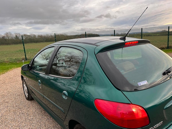 Used Peugeot 206 2003 for sale - 62549586: Photo 7