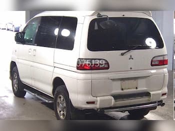Used Mitsubishi Delica 2005 for sale - 79853561: Photo