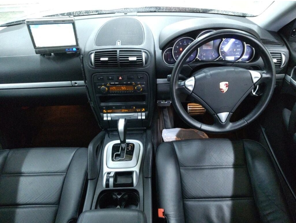 Used Porsche Cayenne 2004 for sale - 76025958: Photo 10