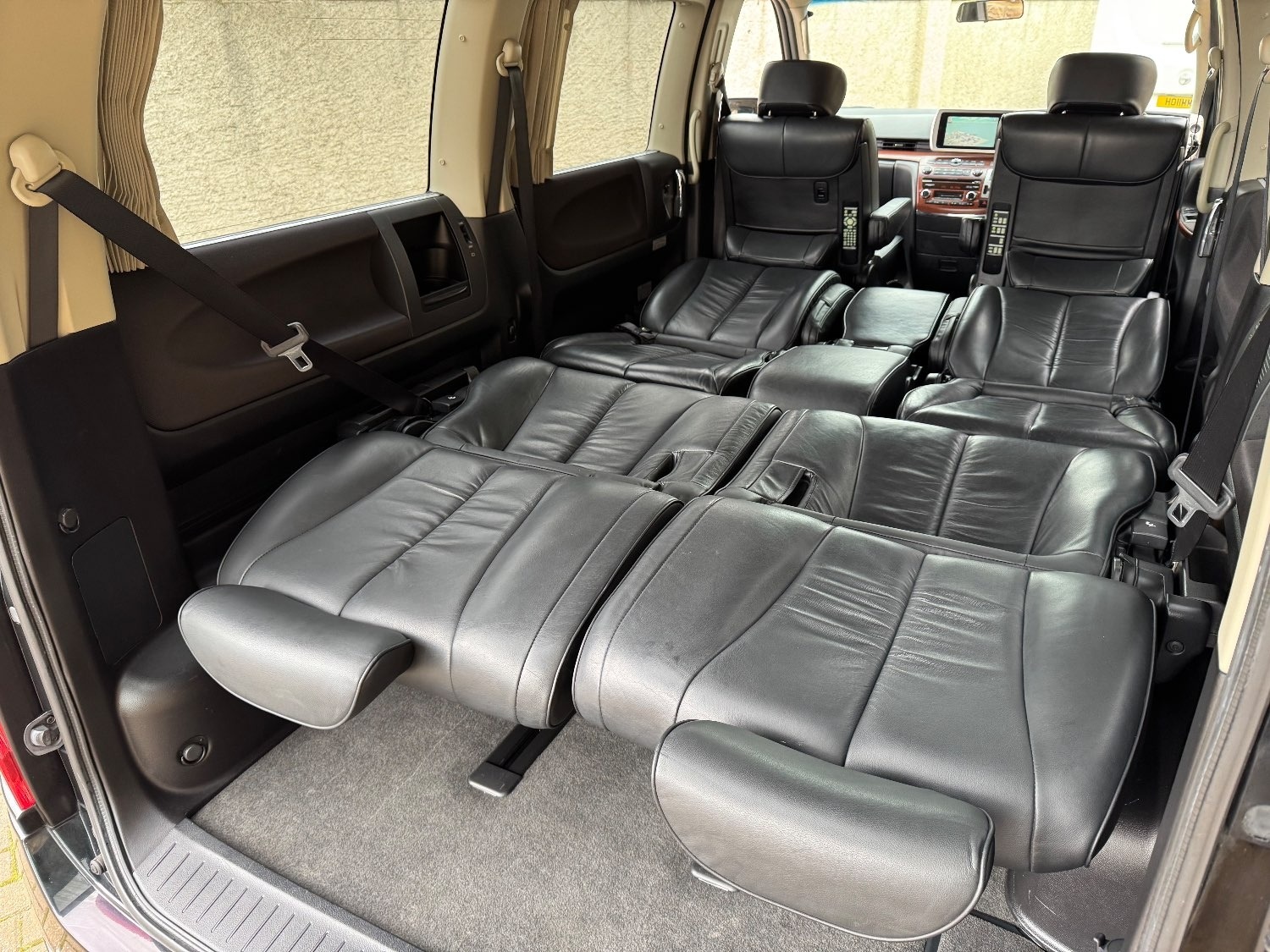 Used Nissan Elgrand 2007 for sale - 76045521: Photo 14