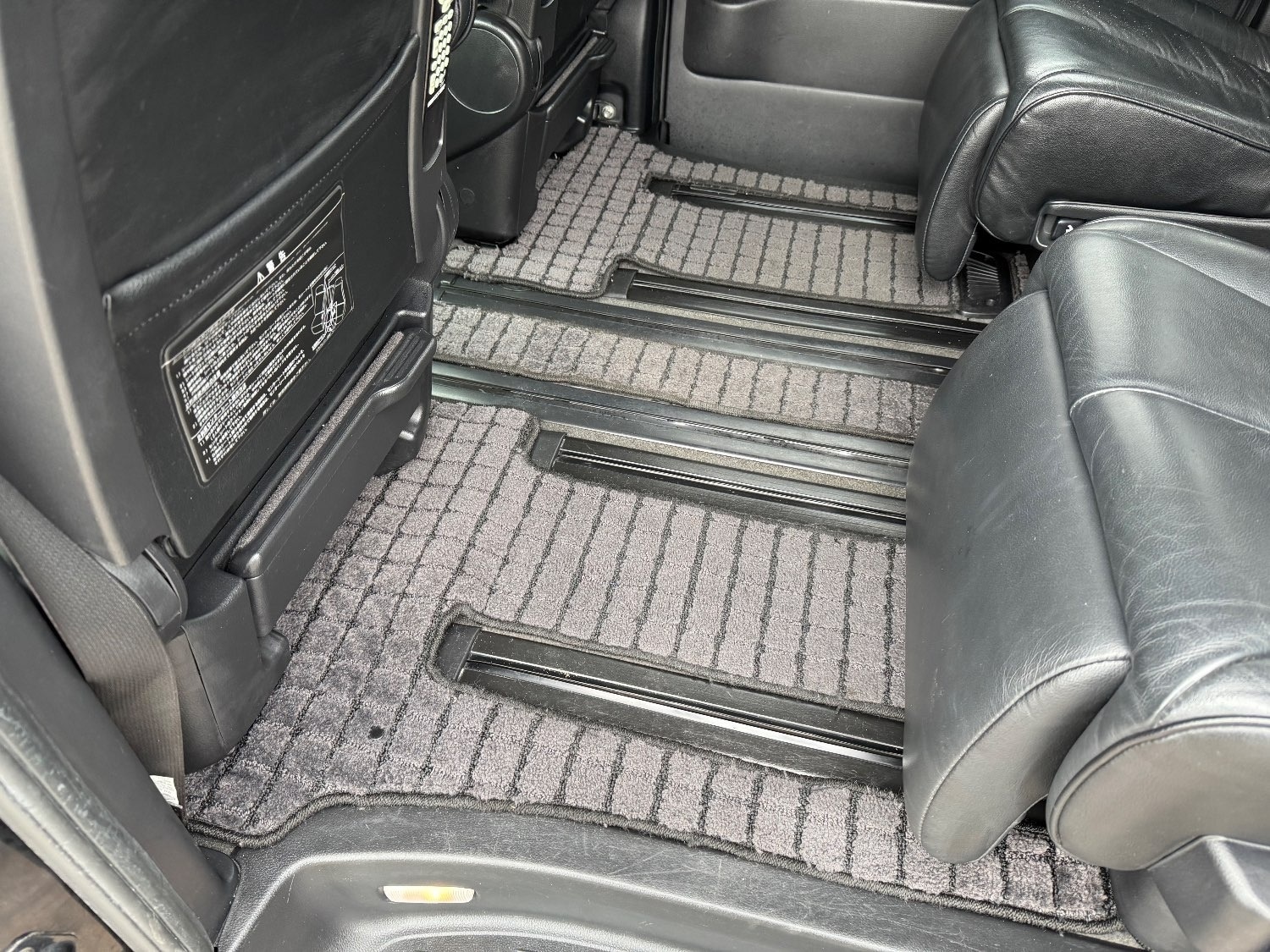 Used Nissan Elgrand 2007 for sale - 76045521: Photo 16