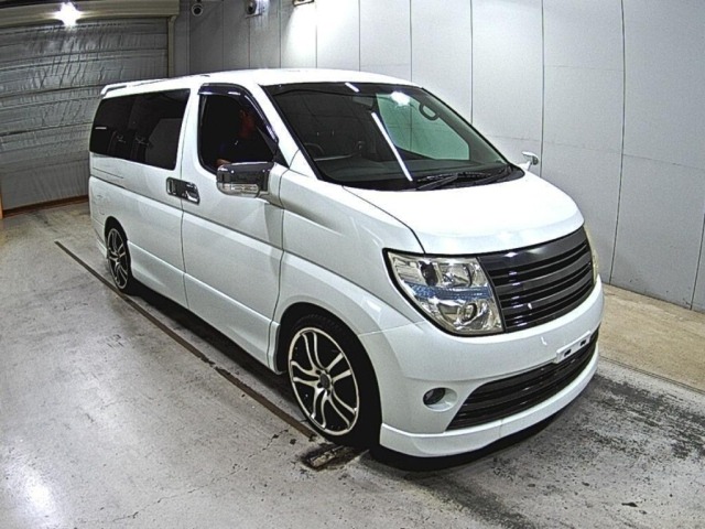 Used Nissan Elgrand 2009 for sale - 76363112: Photo 2