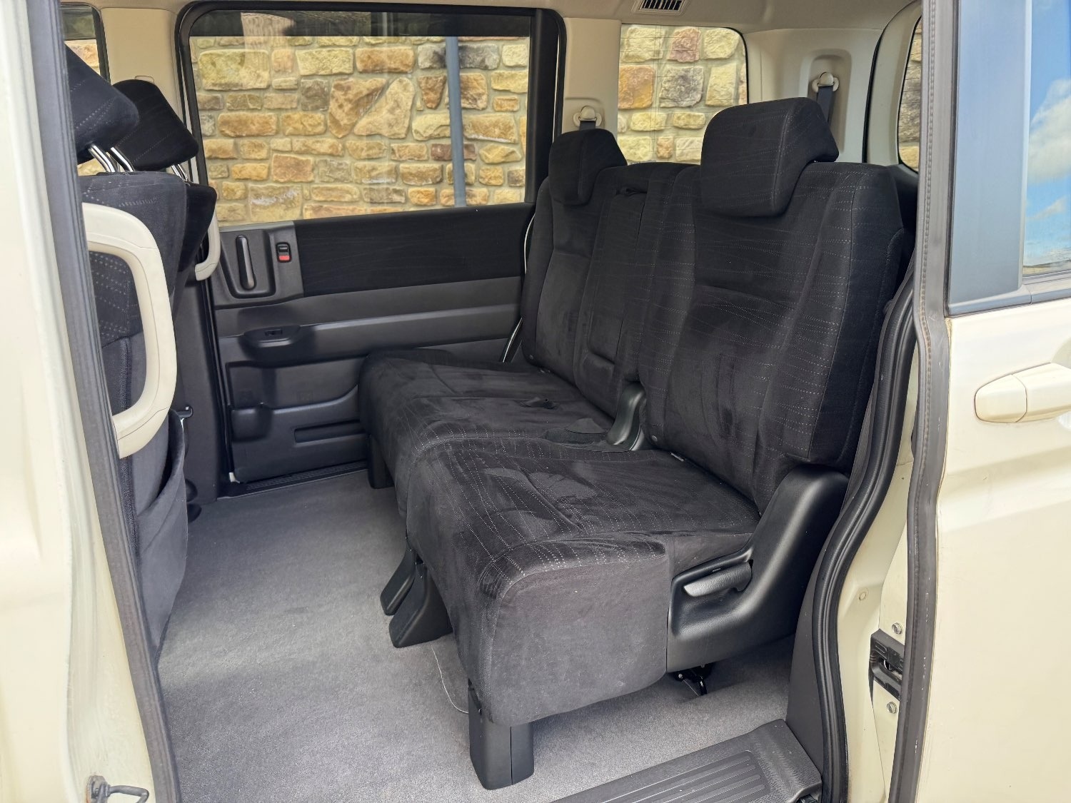 Used Honda Stepwagon 2010 for sale - 76045768: Photo 11